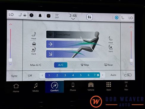 Used 2024 Jeep Grand Cherokee Limited w/ Luxury Tech Group II image 16