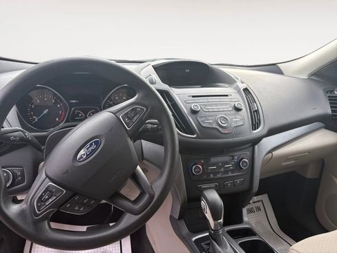 Used 2018 Ford Escape SE image 10