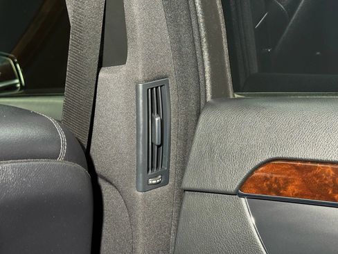 Used 2013 Mercedes-Benz S 550 image 26