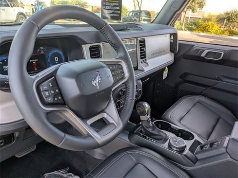 New 2025 Ford Bronco Outer Banks image 19