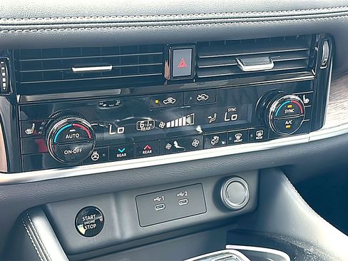 New 2026 Nissan Rogue Platinum w/ Platinum Premium Package image 24