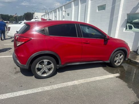 Used 2016 Honda HR-V EX image 4