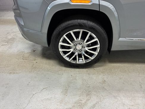 New 2027 GMC Terrain Denali w/ LPO, Floor Liner Package AWD/4WD image 3