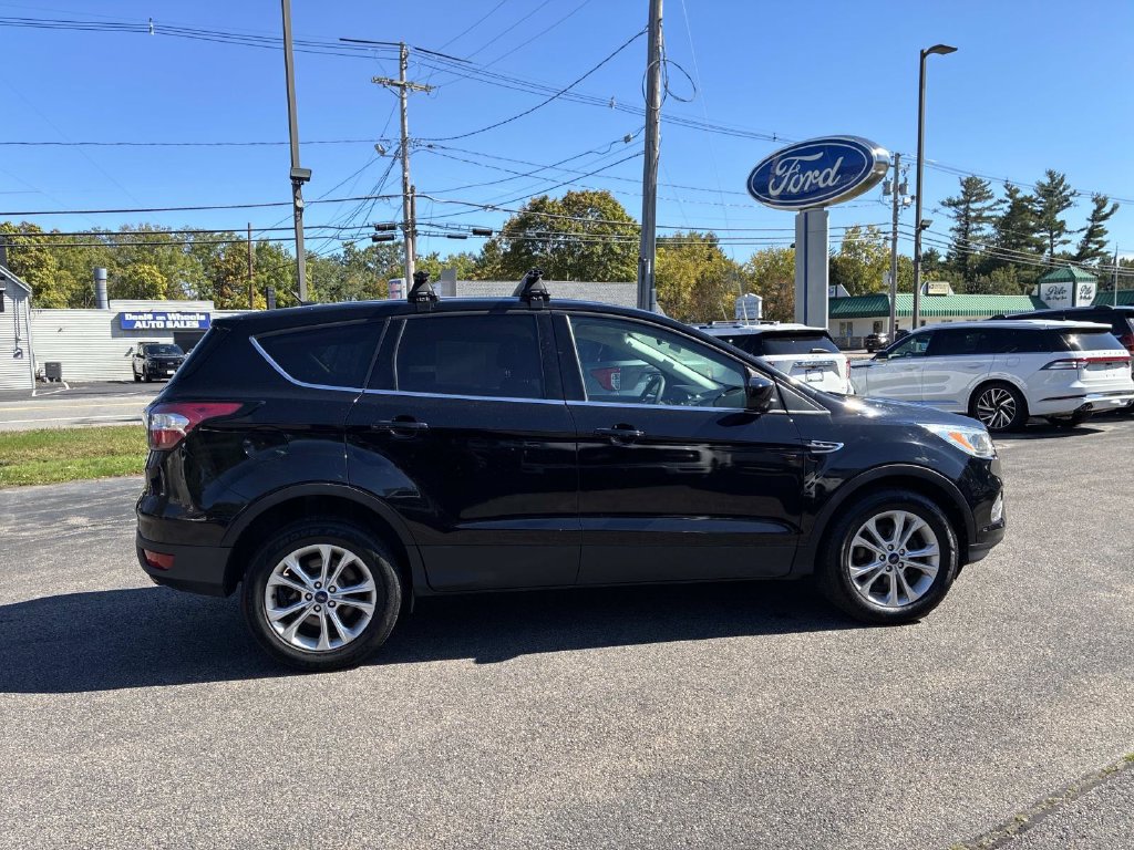 Used 2017 Ford Escape SE FWD image 8