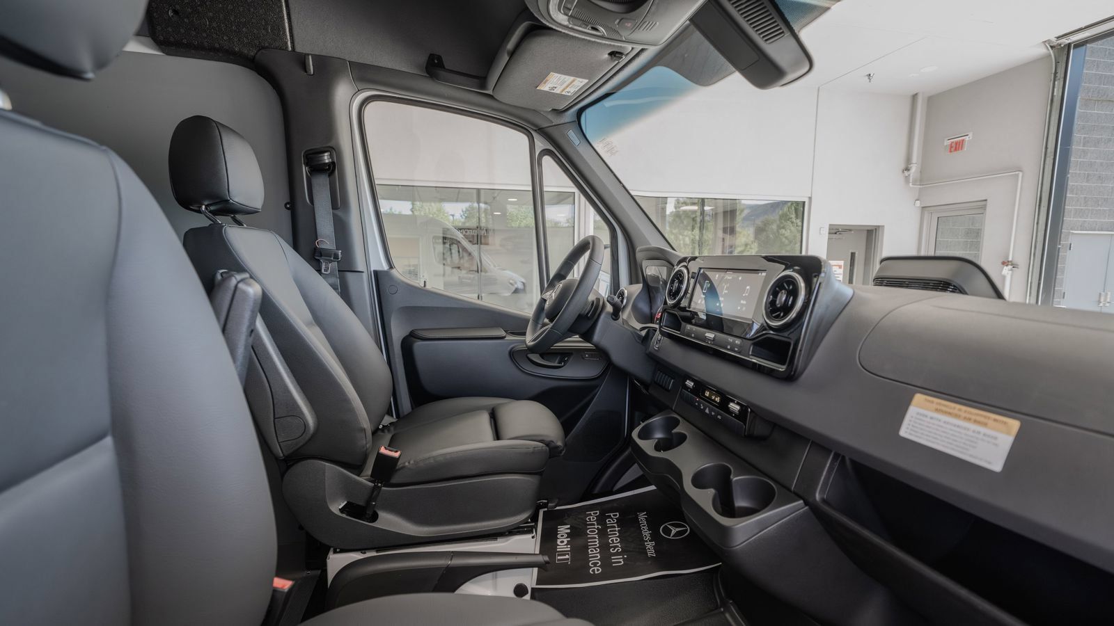 Used 2026 Mercedes-Benz Sprinter 2500 image 17