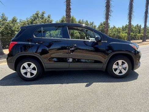 Used 2020 Chevrolet Trax LS FWD image 7