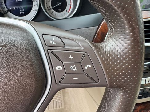 Used 2013 Mercedes-Benz C 300 4MATIC Sedan image 21