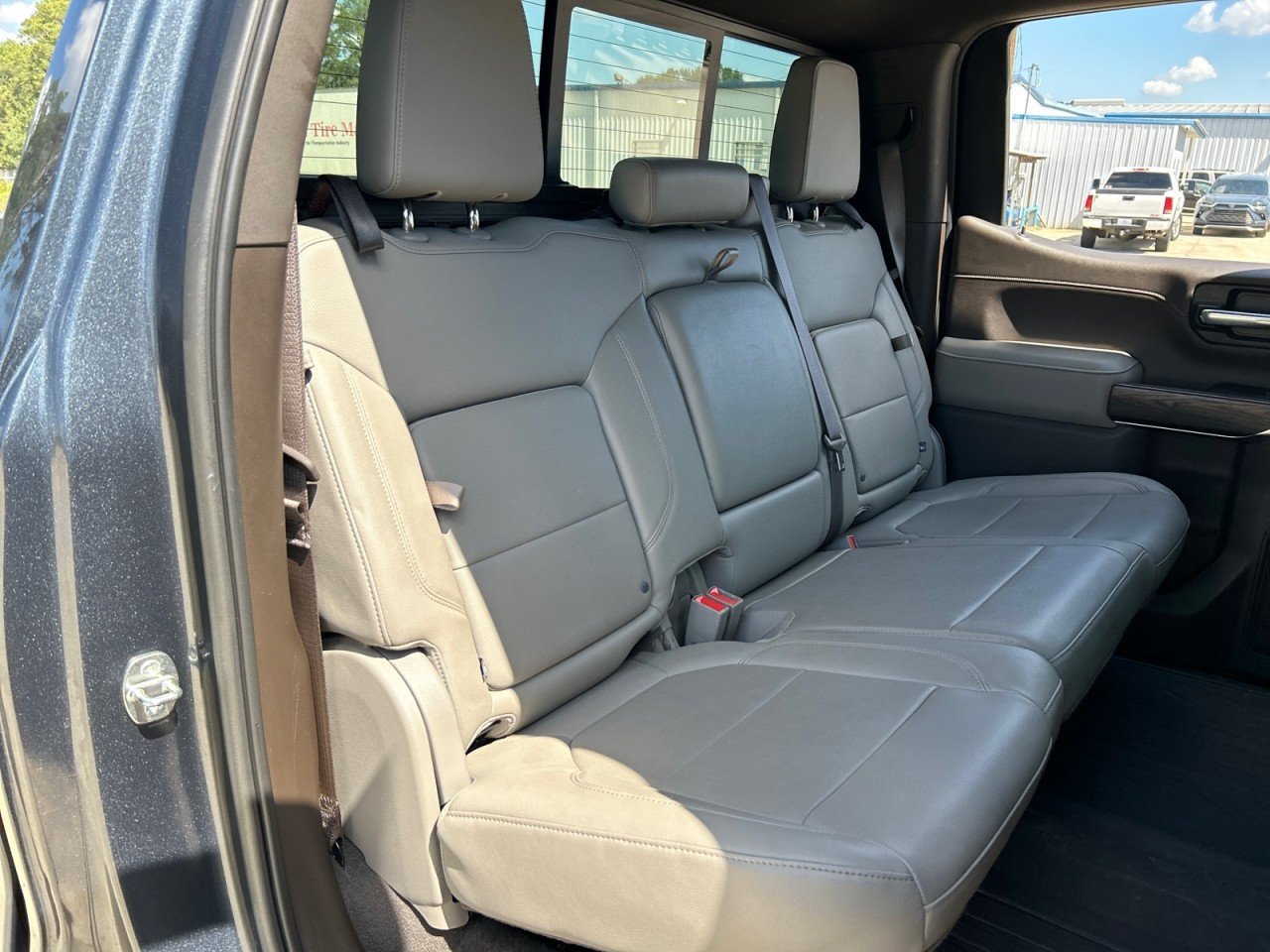 Used 2021 GMC Sierra 1500 SLT w/ SLT Premium Plus Package AWD/4WD image 20