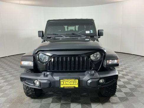 Used 2021 Jeep Gladiator Sport AWD/4WD image 2