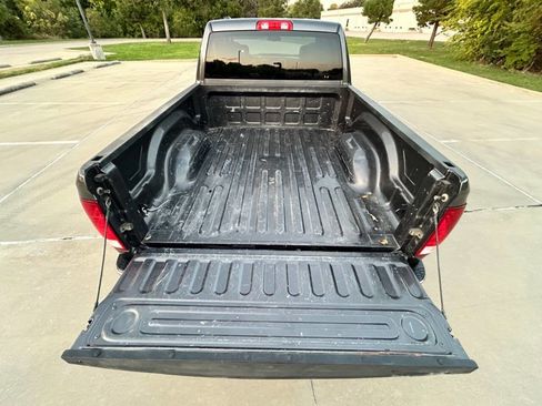 Used 2016 RAM 1500 ST w/ SXT Appearance Group image 10