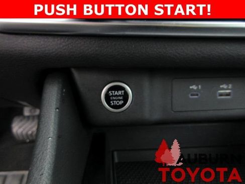 Used 2023 Nissan Rogue S image 17