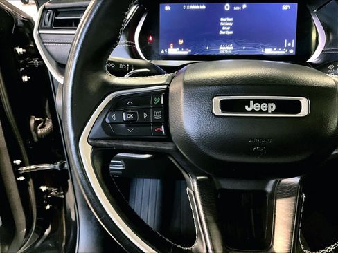 Used 2021 Jeep Grand Cherokee L Limited w/ Luxury Tech Group II image 24