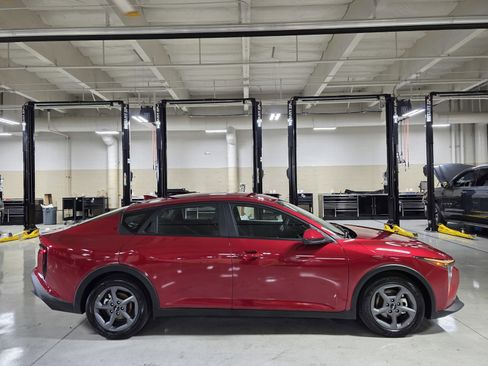 Used 2025 Kia K4 LXS image 8