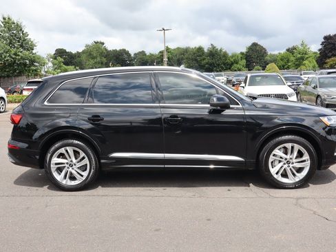 Used 2023 Audi Q7 2.0T Premium w/ Convenience Package AWD/4WD image 4