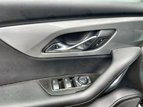 Used 2020 Chevrolet Blazer LT image 23