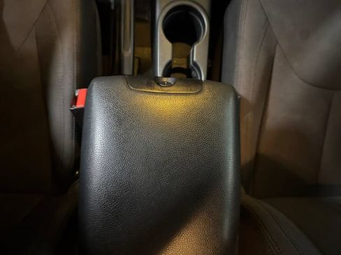 Used 2017 Jeep Wrangler Unlimited Sport AWD/4WD image 14