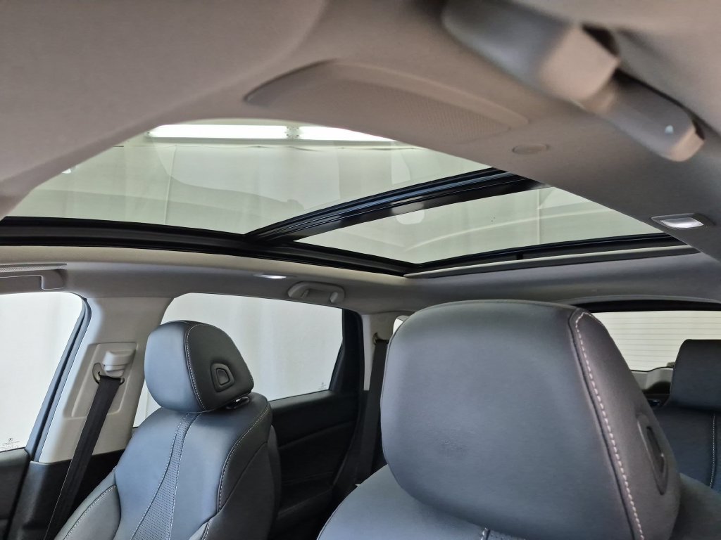 Used 2019 Acura RDX w/ Technology Package AWD/4WD image 17