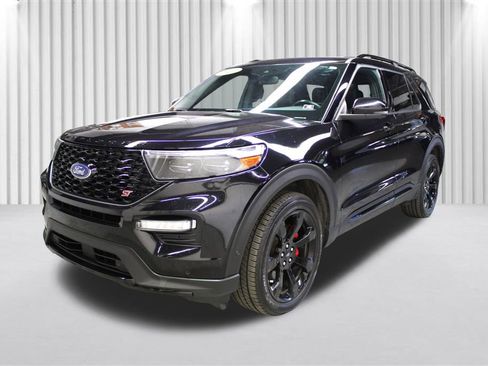Used 2020 Ford Explorer ST w/ ST Street Pack image 8