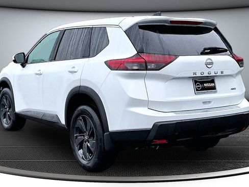 New 2026 Nissan Rogue SV FWD image 3