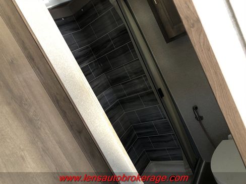 Used 2019 Mercedes-Benz Sprinter 170 image 25