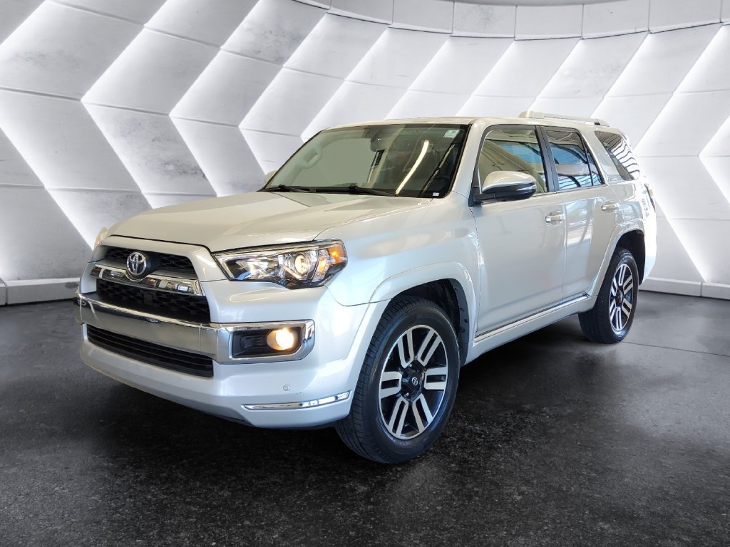 Used 2016 Toyota 4Runner Limited AWD/4WD image 3