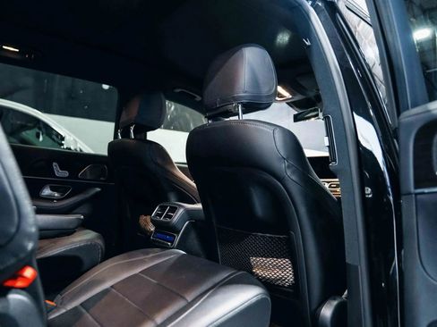 Used 2022 Mercedes-Benz GLS 450 4MATIC image 9