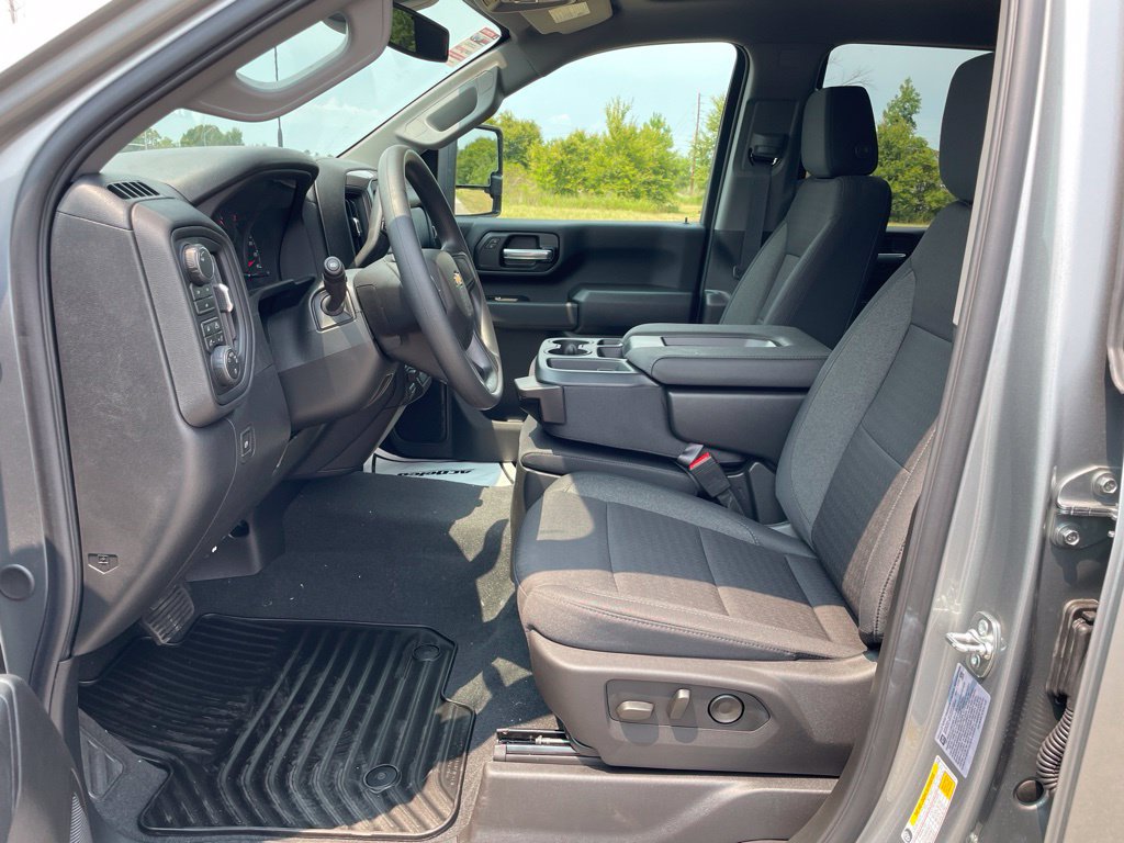 New 2026 Chevrolet Silverado 2500 Custom w/ Custom Convenience Package AWD/4WD image 13