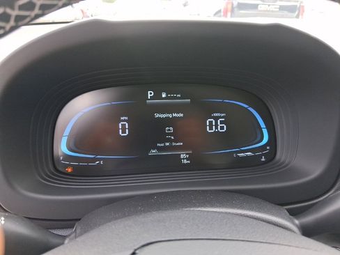 New 2025 Hyundai Venue Limited image 23