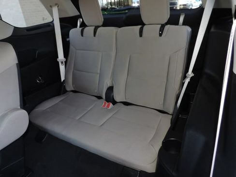 Used 2022 Ford Explorer XLT RWD image 21