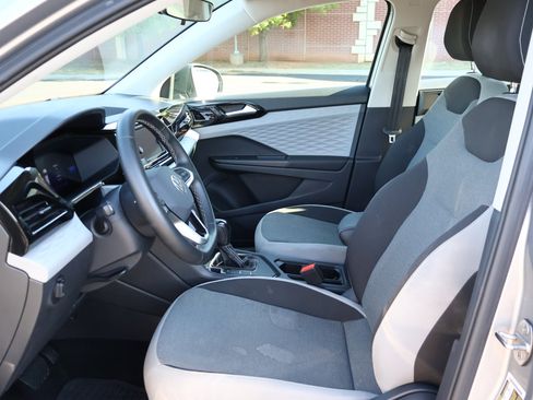 Used 2023 Volkswagen Taos S image 8