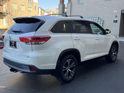 Used 2019 Toyota Highlander Plus image 5