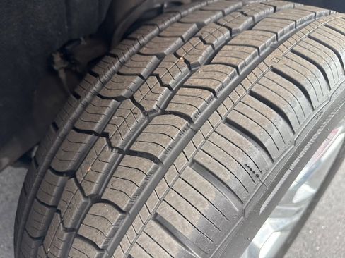 Used 2018 Chevrolet Silverado 1500 Custom w/ Custom Value Package image 16