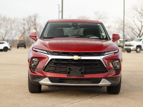 Used 2024 Chevrolet Blazer LT image 2