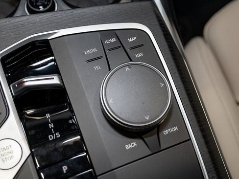 Used 2026 BMW 330i xDrive Sedan w/ Premium Package image 23