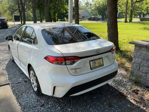 Used 2022 Toyota Corolla LE FWD image 7