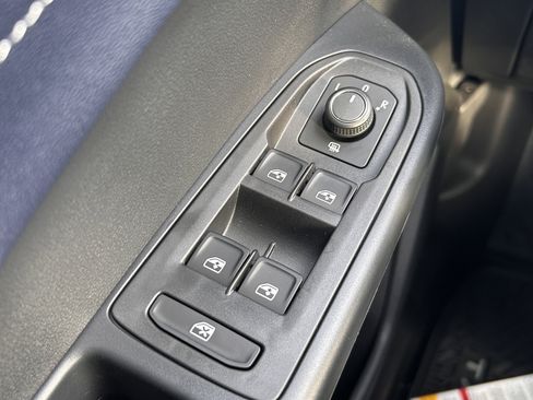 New 2026 Volkswagen Taos SEL image 20