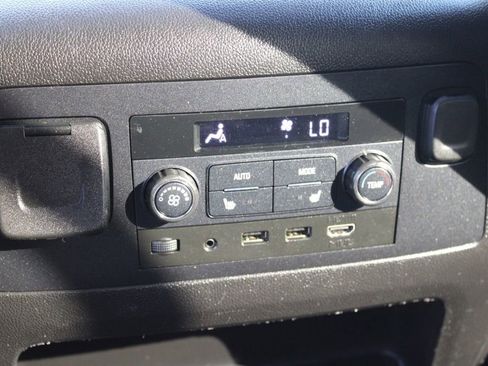 Used 2020 Chevrolet Tahoe Premier image 30