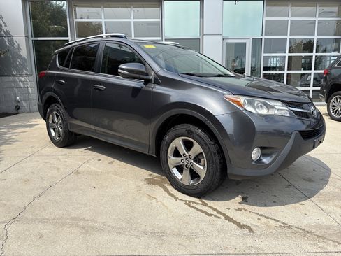 Used 2015 Toyota RAV4 XLE FWD image 2