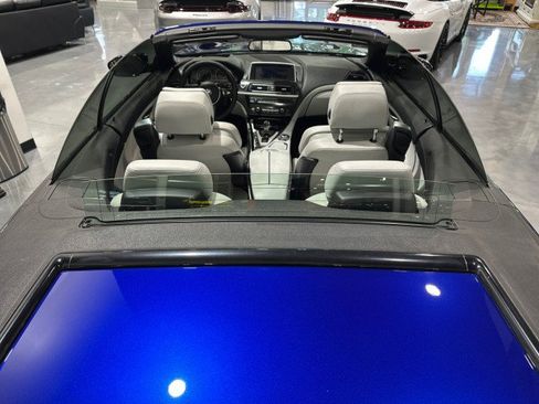Used 2012 BMW M6 Convertible RWD image 30