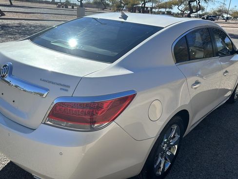 Used 2010 Buick LaCrosse CXS image 10