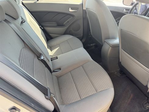 Used 2018 Kia Forte LX w/ LX Popular Package image 19