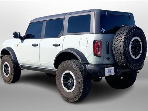 Used 2024 Ford Bronco Badlands image 10