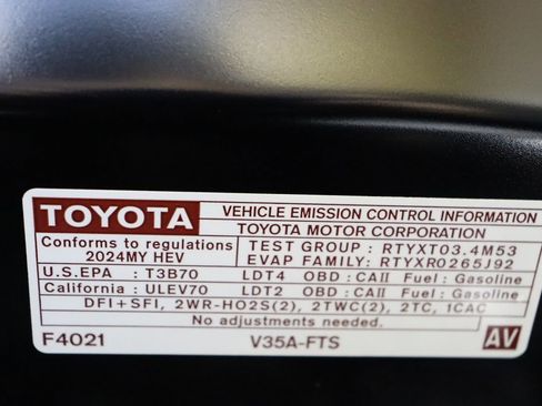 Used 2024 Toyota Sequoia Capstone image 63