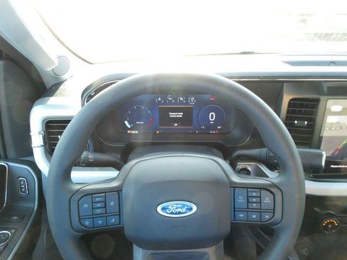 New 2026 Ford F250 XLT w/ XLT Premium Package AWD/4WD image 26