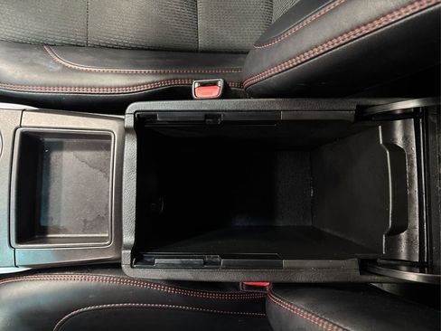 Used 2017 Toyota Camry SE image 20