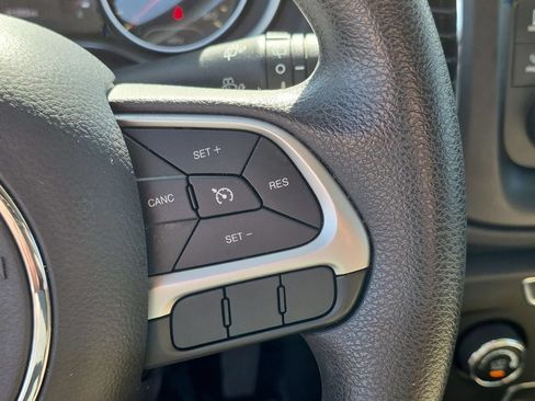 Used 2018 Jeep Compass Sport AWD/4WD image 15