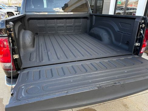 Used 2017 RAM 1500 ST w/ SXT Appearance Group image 24