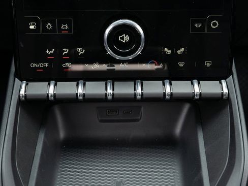Used 2025 GMC Terrain Elevation AWD/4WD image 25