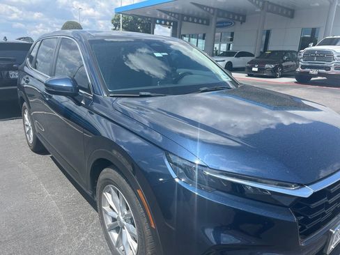 Used 2024 Honda CR-V EX image 3