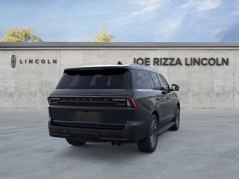 New 2026 Lincoln Navigator Premiere AWD/4WD image 8